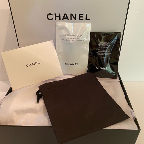 Chanel Box/2-Samples - Picture 2 of 10